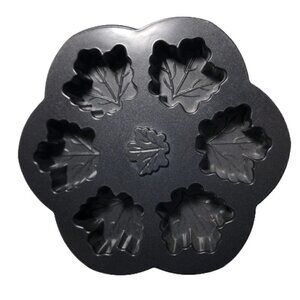 NORDIC WARE Cast Aluminum MAPLE LEAF Cake Mold Muffin Baking Pan Made in USA 249
